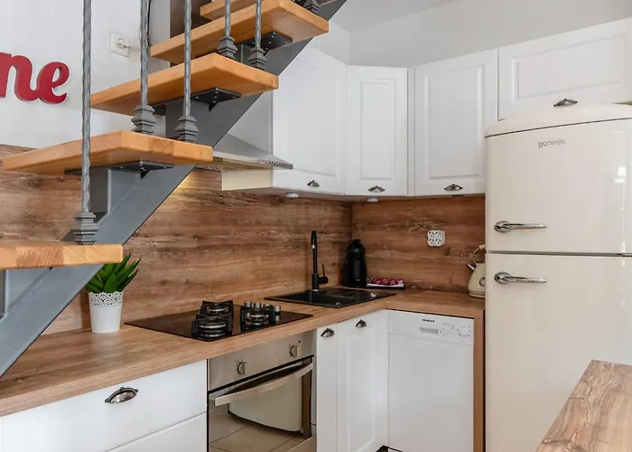 Four Seasons Lejlighed