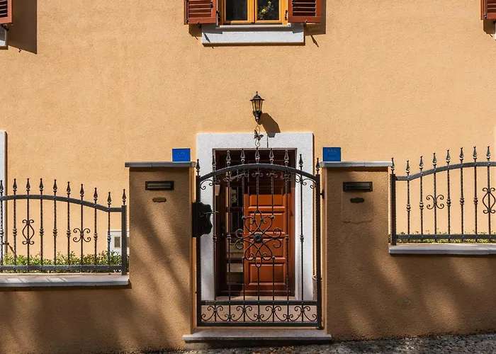 Four Seasons Lejlighed