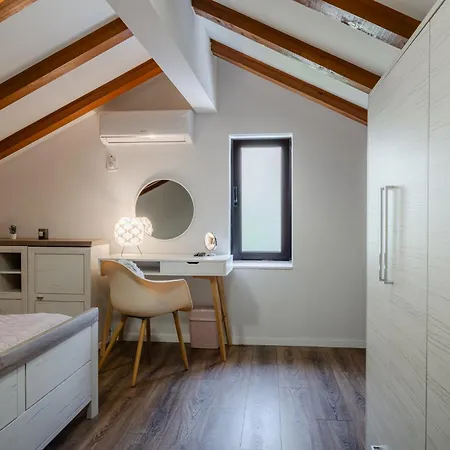 Four Seasons * Zára