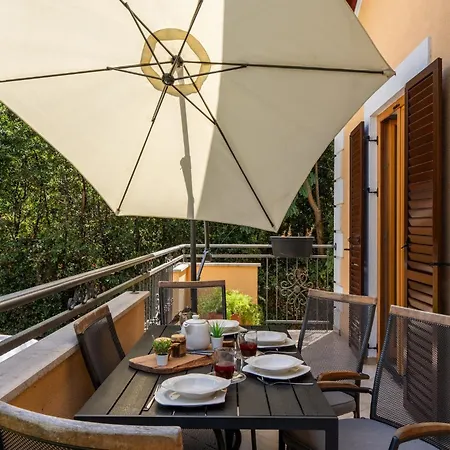 Four Seasons * Zára