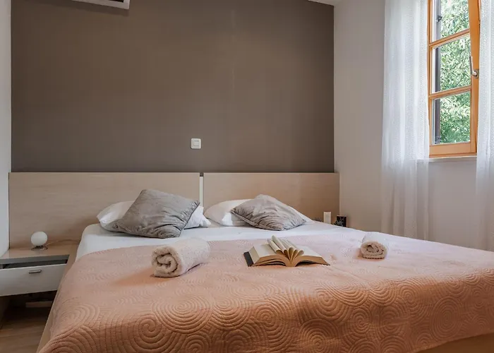 Lägenhet Four Seasons Zadar